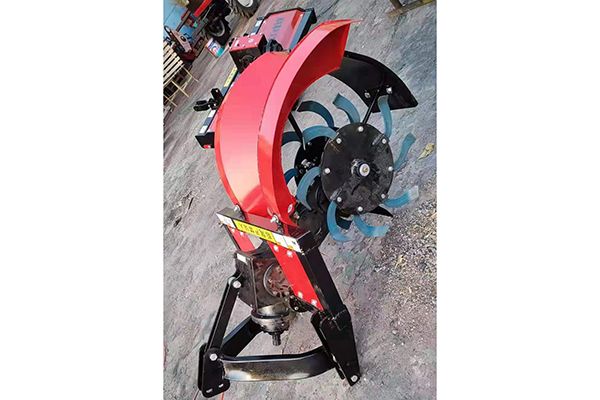 中置開(kāi)溝機(jī)